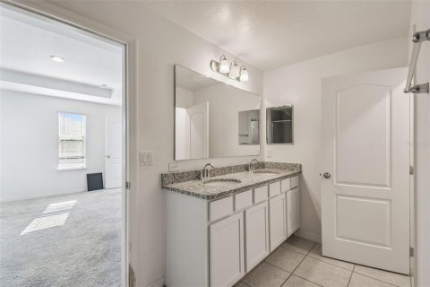 Casa en venta en Haines City, Florida, 5 dormitorios, 248.61 m2 № 2211696 - foto 17