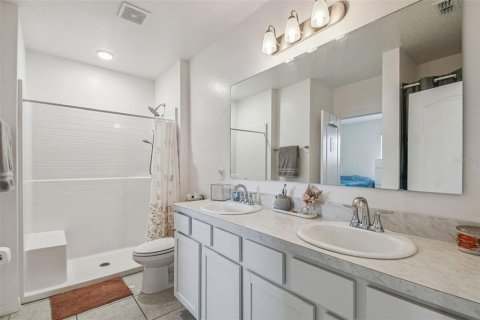 Casa en venta en Haines City, Florida, 5 dormitorios, 248.61 m2 № 2211696 - foto 26