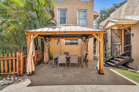 Купить виллу или дом в Майами, Флорида 5 спален, 207.17м2, № 1938584 - фото 27