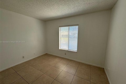 Condo in West Palm Beach, Florida, 2 bedrooms  № 1814049 - photo 11