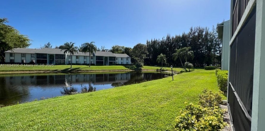 Condo in West Palm Beach, Florida, 2 bedrooms  № 1814049