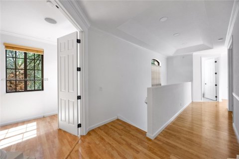 Снять в аренду таунхаус в Уэстон, Флорида 3 спальни, 212.75м2, № 1956541 - фото 20