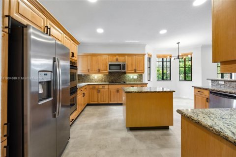 Снять в аренду таунхаус в Уэстон, Флорида 3 спальни, 212.75м2, № 1956541 - фото 19