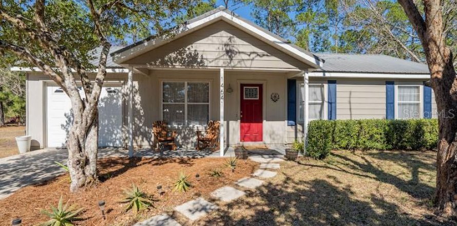 House in Fort MC Coy, Florida 3 bedrooms, 120.4 sq.m. № 2096845