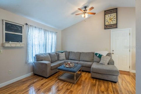 House in Fort MC Coy, Florida 3 bedrooms, 120.4 sq.m. № 2096845 - photo 9