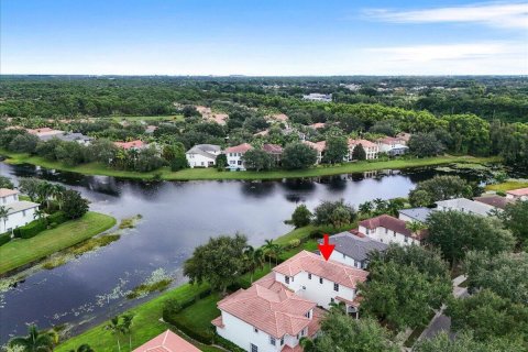 Casa en Palm Beach Gardens, Florida 3 dormitorios, 185.8 m2 № 2413138