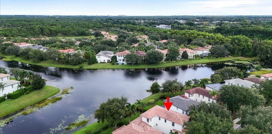 Casa en Palm Beach Gardens, Florida 3 dormitorios, 185.8 m2 № 2413138