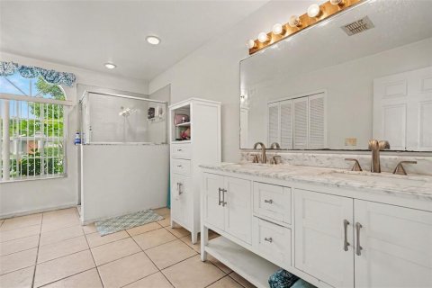Villa ou maison à vendre à Orlando, Floride: 3 chambres, 167.5 m2 № 2355629 - photo 4