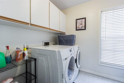 Casa en alquiler en Wesley Chapel, Florida, 3 dormitorios, 142.51 m2 № 2109068 - foto 6