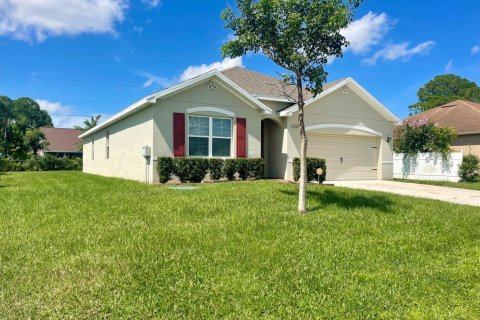 House in Port St. Lucie, Florida 4 bedrooms, 178 sq.m. № 2245701 - photo 9