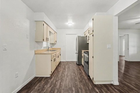 Casa en venta en Lakeland, Florida, 4 dormitorios, 126.16 m2 № 2167184 - foto 7