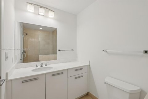 Condo in Miami, Florida, 2 bedrooms  № 1953467 - photo 29