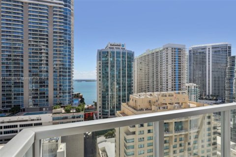 Condo in Miami, Florida, 2 bedrooms  № 1953467 - photo 2