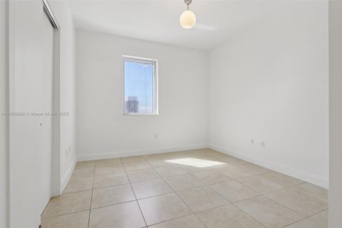 Condo in Miami, Florida, 2 bedrooms  № 1953467 - photo 22