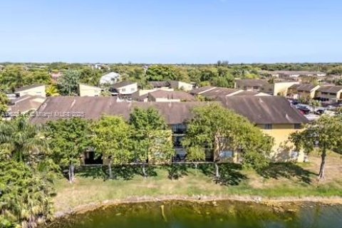 Copropriété à vendre à Miami, Floride: 2 chambres, 89.93 m2 № 1931525 - photo 26