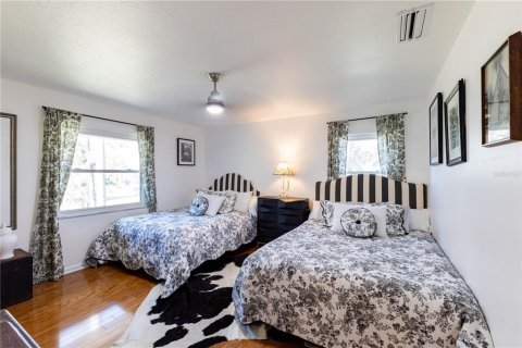 Casa en venta en Ocala, Florida, 4 dormitorios, 240.9 m2 № 1902086 - foto 18