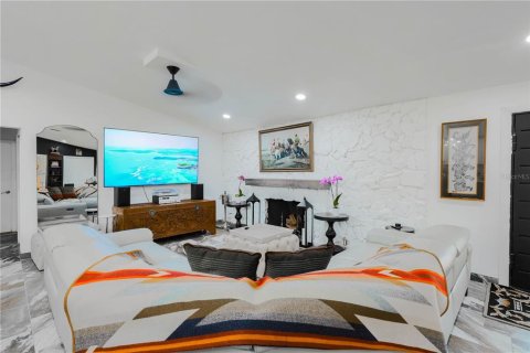 Casa en venta en Ocala, Florida, 4 dormitorios, 240.9 m2 № 1902086 - foto 25