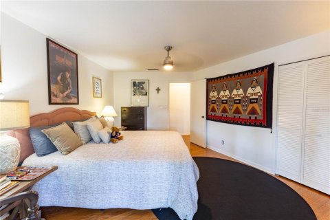 Casa en venta en Ocala, Florida, 4 dormitorios, 240.9 m2 № 1902086 - foto 17
