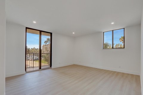 Condo in Jupiter, Florida, 2 bedrooms № 2426143 - photo 29