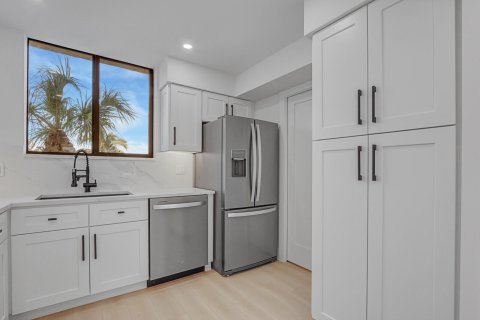 Condo in Jupiter, Florida, 2 bedrooms № 2426143 - photo 13