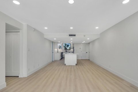 Condo in Jupiter, Florida, 2 bedrooms № 2426143 - photo 23