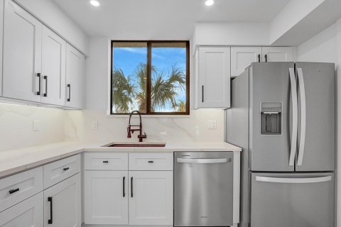 Condo in Jupiter, Florida, 2 bedrooms № 2426143 - photo 11