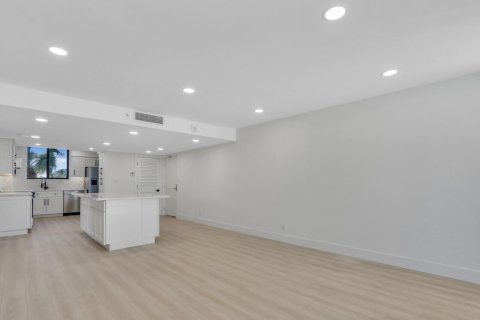 Condo in Jupiter, Florida, 2 bedrooms № 2426143 - photo 21