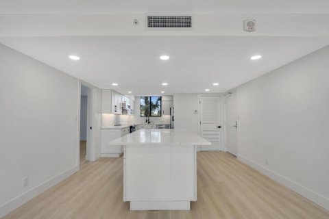 Condo in Jupiter, Florida, 2 bedrooms № 2426143 - photo 24