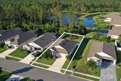 House in Palm Coast, Florida 3 bedrooms, 158.03 sq.m. № 2227090 - photo 13