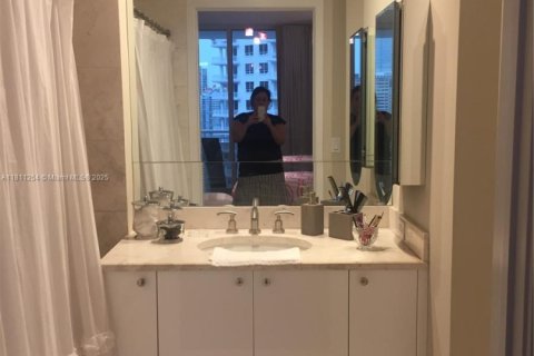 Condo in Miami, Florida, 1 bedroom  № 1762753 - photo 20