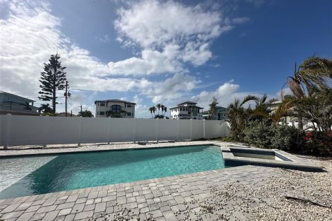 Villa ou maison à vendre à Madeira Beach, Floride: 4 chambres, 418.15 m2 № 1576369 - photo 24