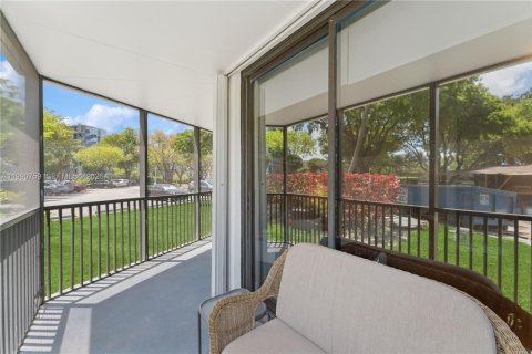 Купить кондоминиум в Авентура, Флорида 2 спальни, 100.61м2, № 2055366 - фото 20