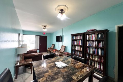 Купить кондоминиум в Авентура, Флорида 2 спальни, 100.61м2, № 2055366 - фото 28