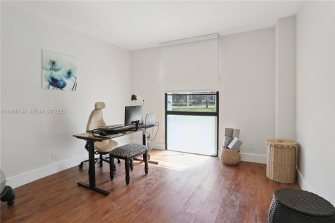 Купить кондоминиум в Авентура, Флорида 2 спальни, 100.61м2, № 2055366 - фото 7