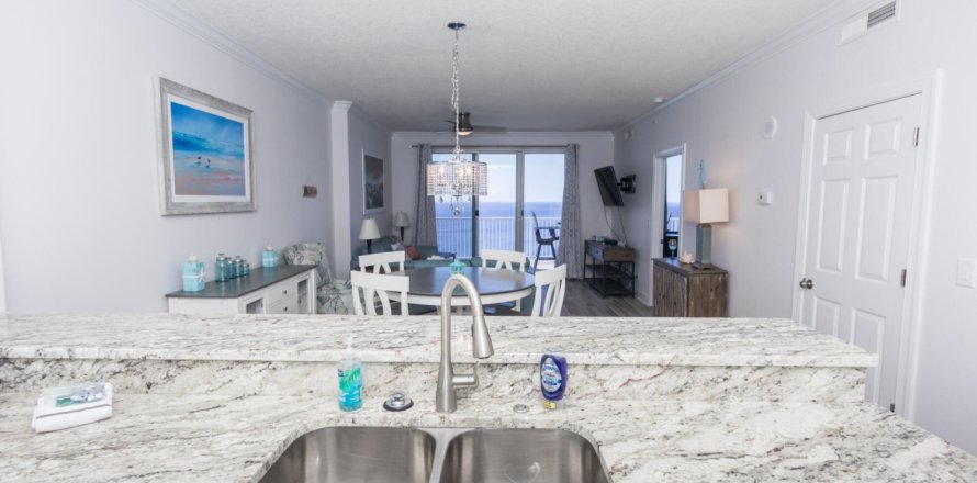 Condominio en Panama City Beach, Florida, 2 dormitorios № 560348