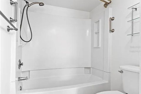 Copropriété à louer à Sarasota, Floride: 2 chambres, 87.42 m2 № 2093569 - photo 15