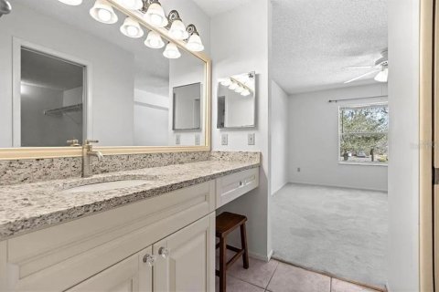 Copropriété à louer à Sarasota, Floride: 2 chambres, 87.42 m2 № 2093569 - photo 3