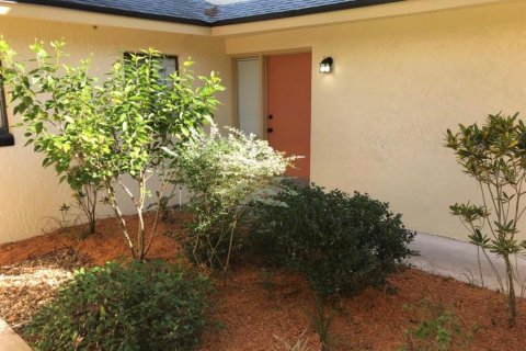Commercial property in Altamonte Springs, Florida 8 bedrooms, 224.64 sq.m. № 2149985 - photo 13