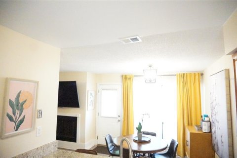 Commercial property in Altamonte Springs, Florida 8 bedrooms, 224.64 sq.m. № 2149985 - photo 5