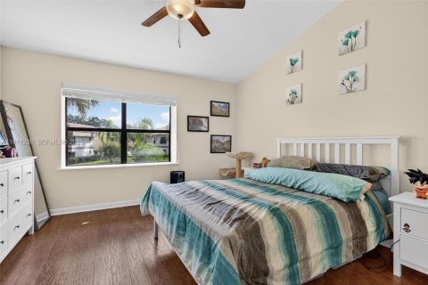 Townhouse in Coconut Creek, Florida 3 bedrooms, 129.13 sq.m. № 1989230 - photo 5