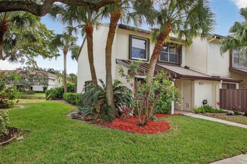 Townhouse in Coconut Creek, Florida 3 bedrooms, 129.13 sq.m. № 1989230