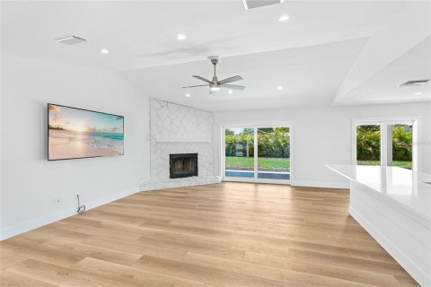 House in Bradenton, Florida 3 bedrooms, 164.53 sq.m. № 2225603 - photo 11