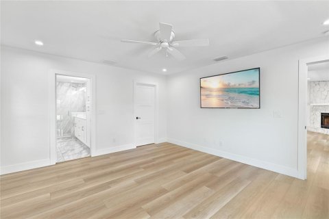 House in Bradenton, Florida 3 bedrooms, 164.53 sq.m. № 2225603 - photo 17