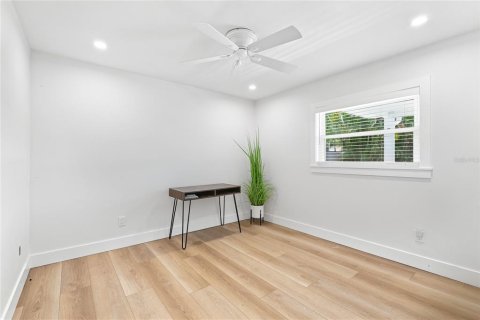 House in Bradenton, Florida 3 bedrooms, 164.53 sq.m. № 2225603 - photo 21