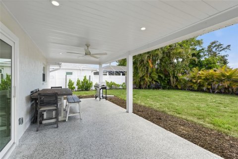 House in Bradenton, Florida 3 bedrooms, 164.53 sq.m. № 2225603 - photo 29