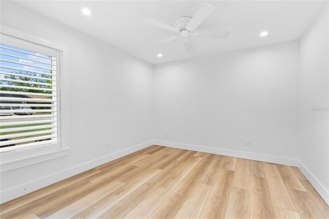 House in Bradenton, Florida 3 bedrooms, 164.53 sq.m. № 2225603 - photo 25