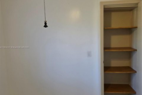 Villa ou maison à louer à St. Lucie, Floride: 3 chambres, 194.35 m2 № 1872682 - photo 23