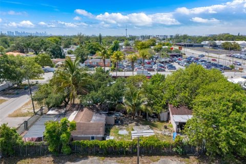 Casa en venta en Miami, Florida, 2 dormitorios, 73.58 m2 № 2171048 - foto 4