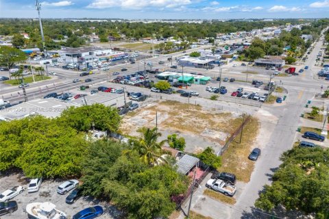 Casa en venta en Miami, Florida, 2 dormitorios, 73.58 m2 № 2171048 - foto 7