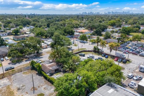 Casa en venta en Miami, Florida, 2 dormitorios, 73.58 m2 № 2171048 - foto 8